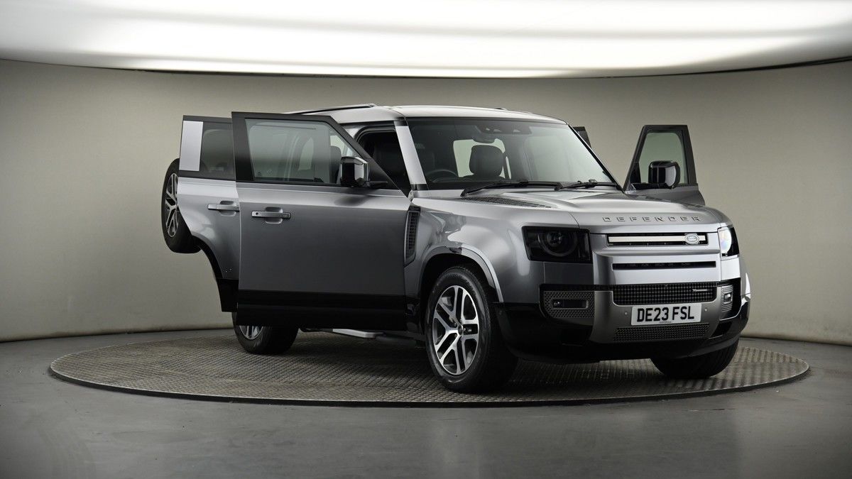More views of Land Rover Defender 130