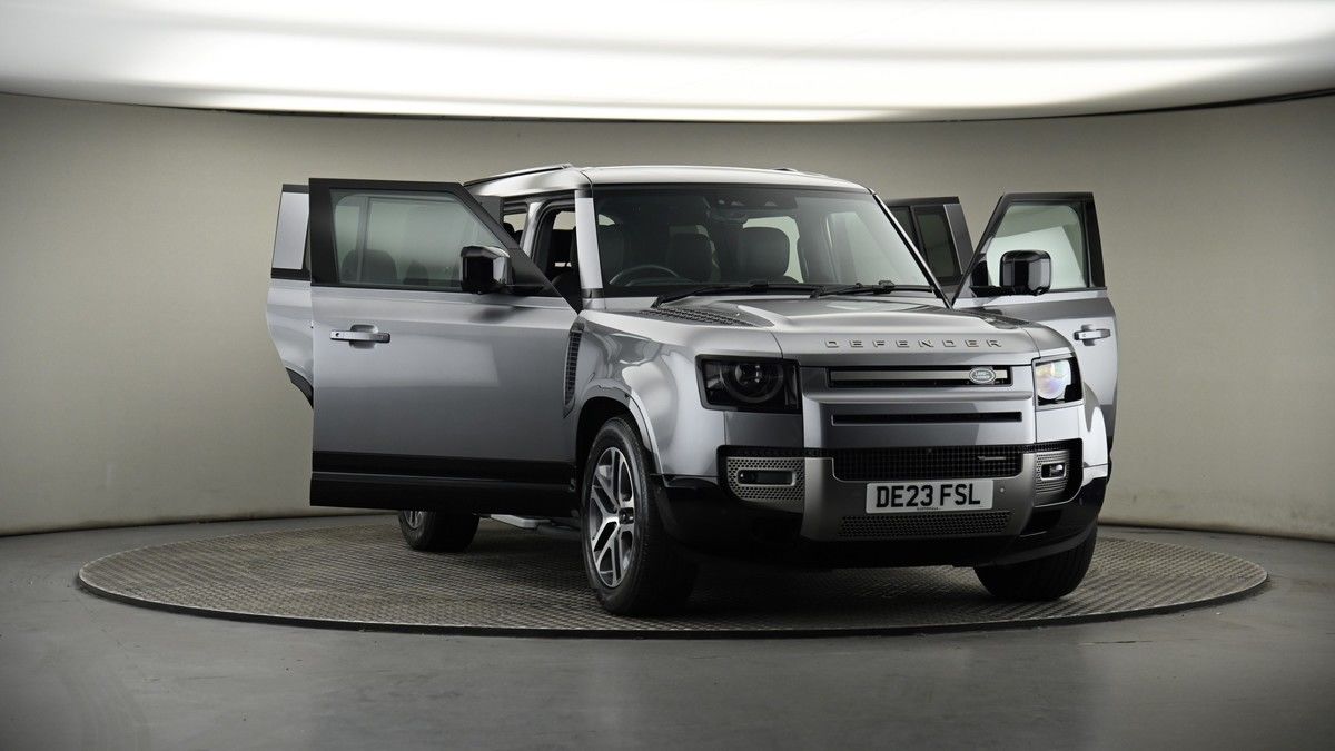 More views of Land Rover Defender 130