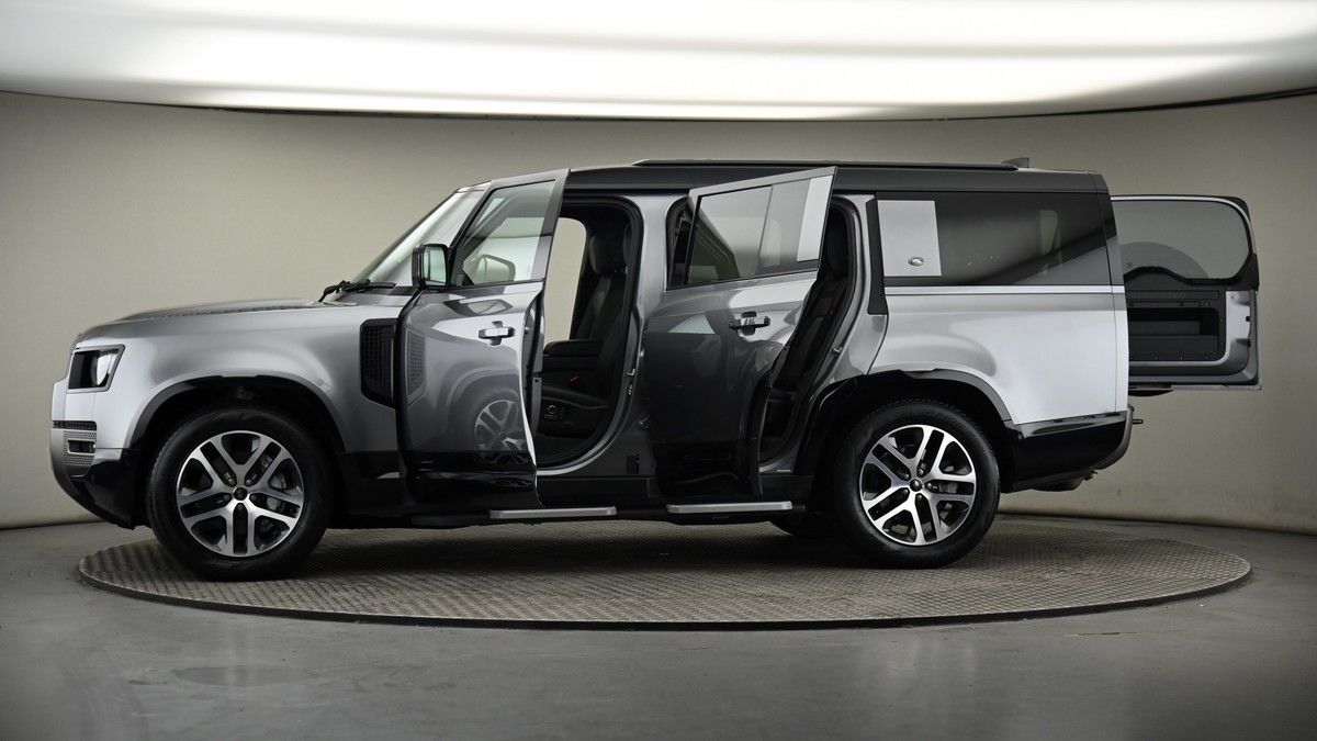 More views of Land Rover Defender 130