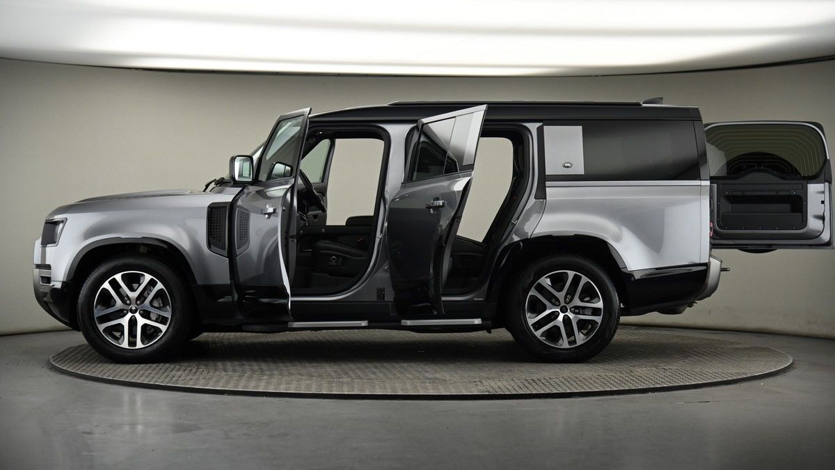 More views of Land Rover Defender 130