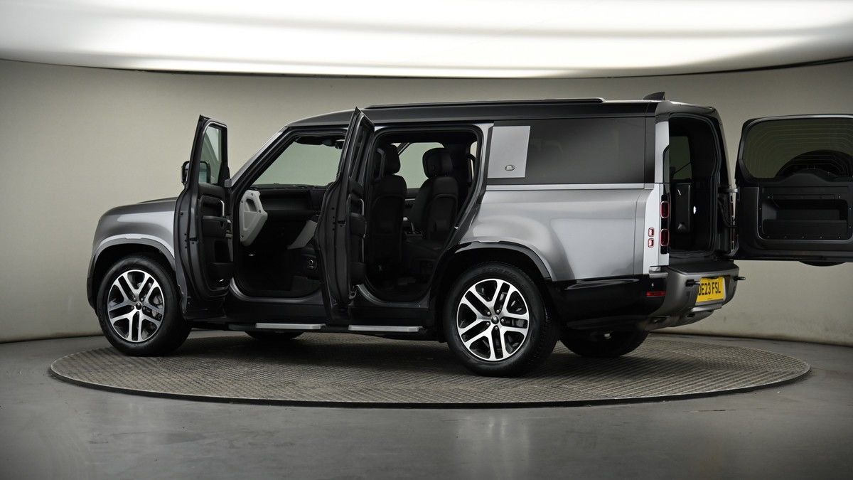 More views of Land Rover Defender 130