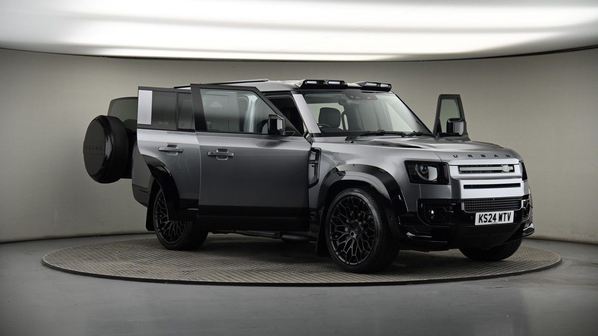 More views of Land Rover Defender 130
