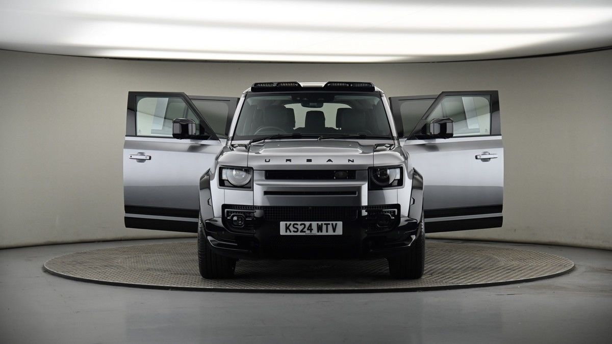 More views of Land Rover Defender 130