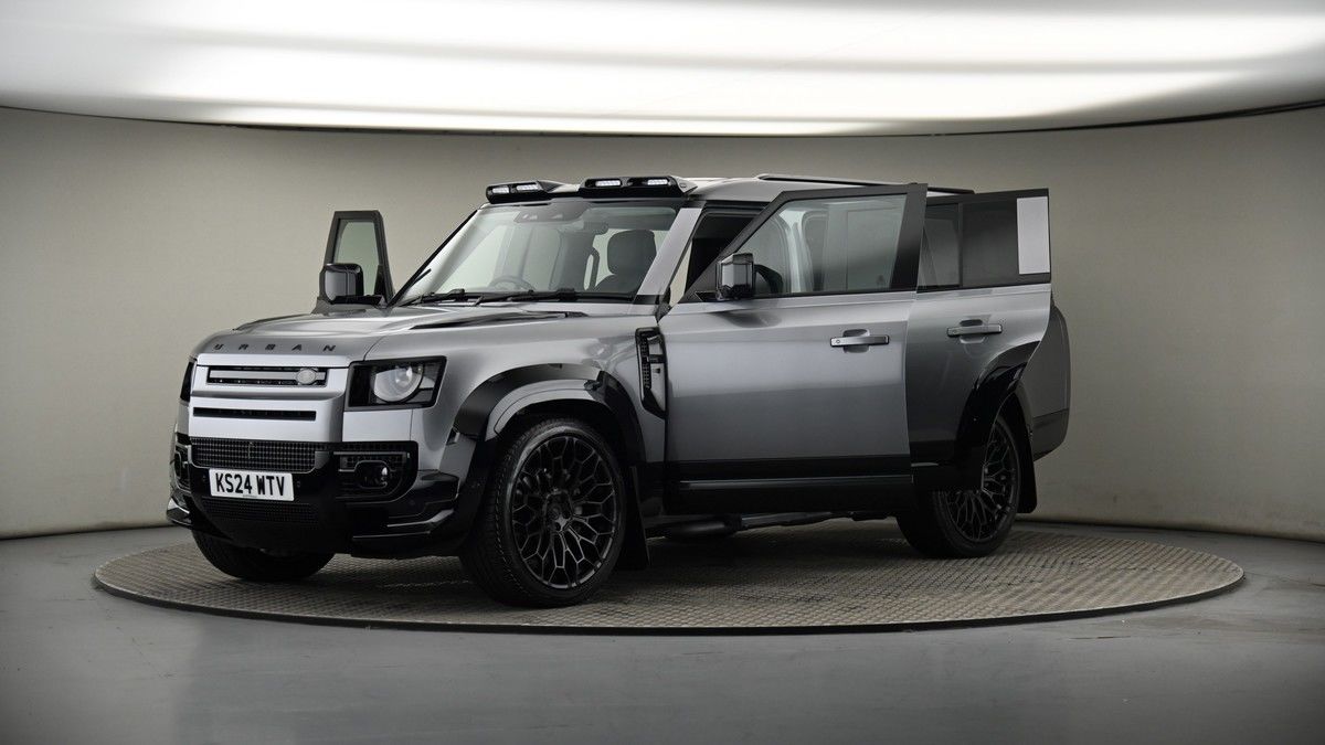 More views of Land Rover Defender 130