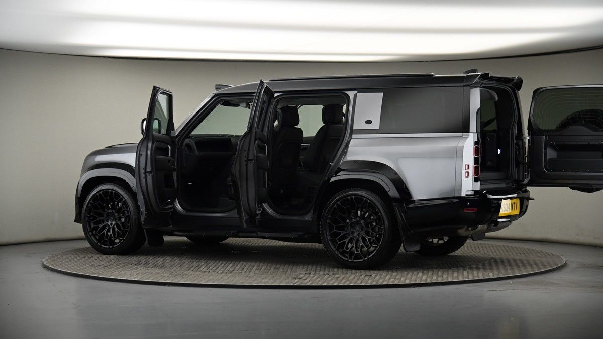 More views of Land Rover Defender 130
