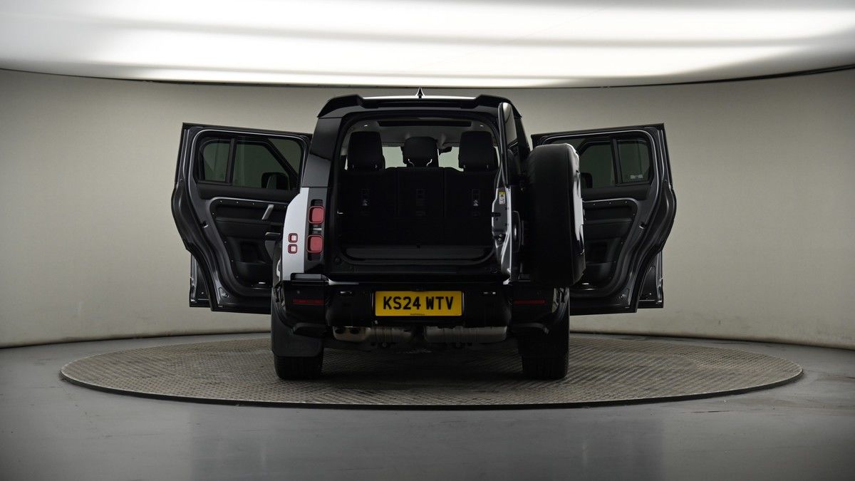 More views of Land Rover Defender 130