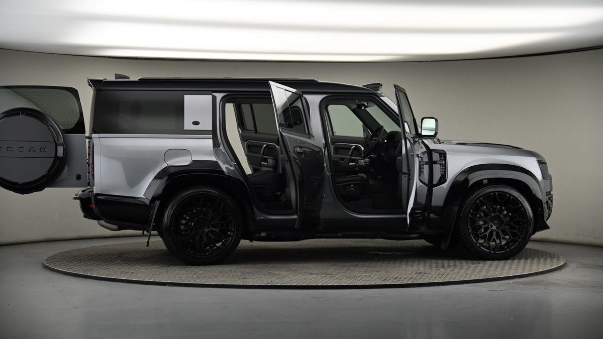 More views of Land Rover Defender 130