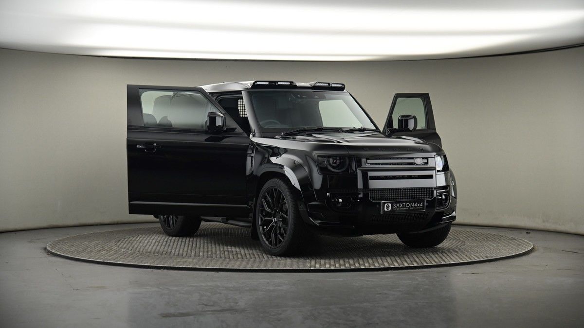 More views of Land Rover Defender 90