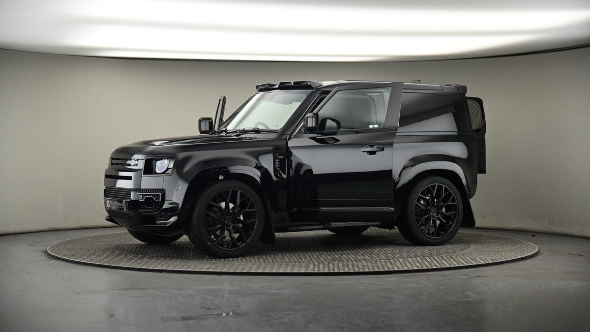 More views of Land Rover Defender 90