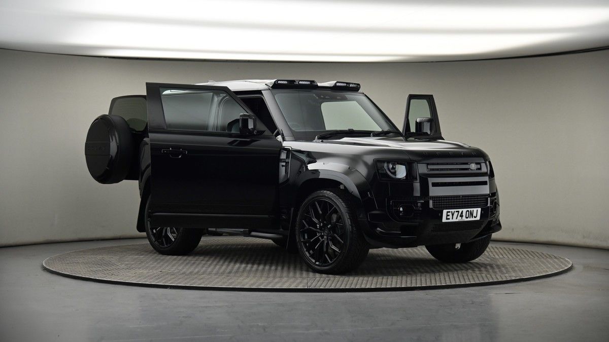 More views of Land Rover Defender 90