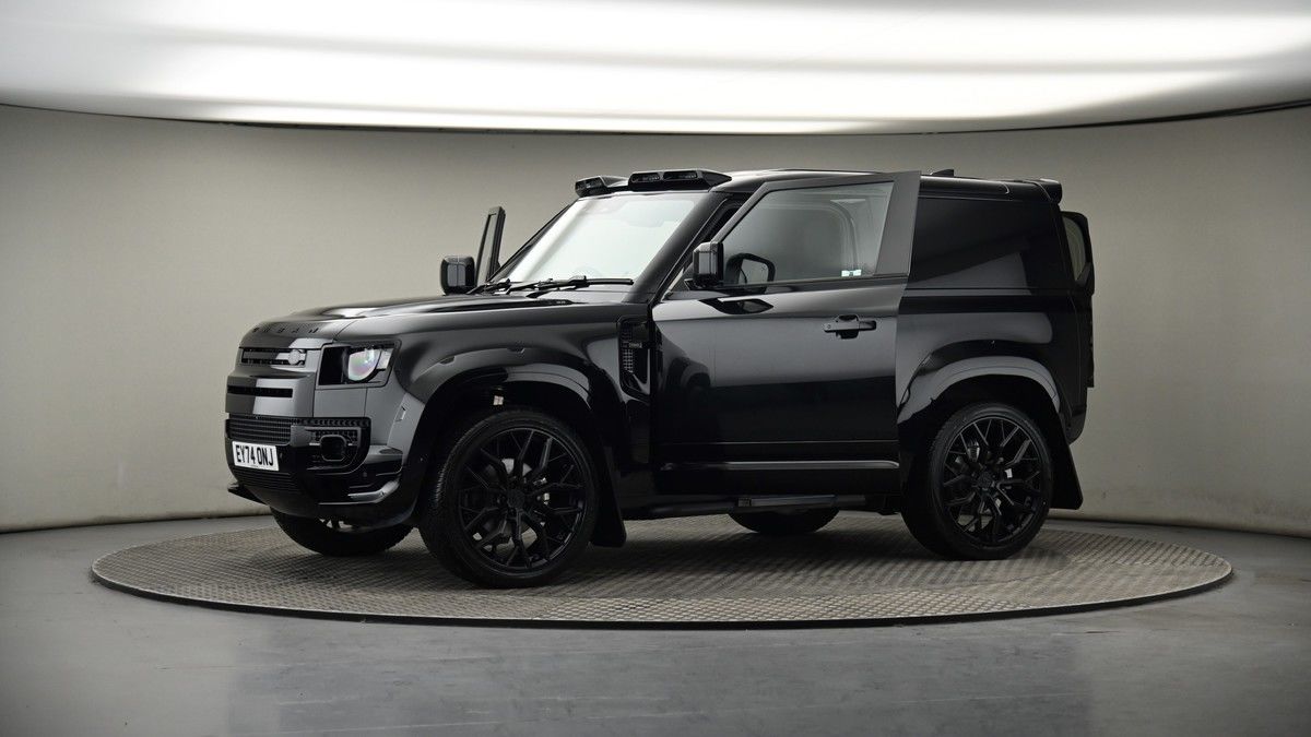 More views of Land Rover Defender 90