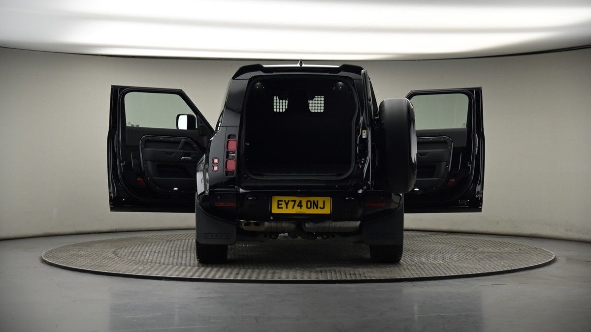 More views of Land Rover Defender 90