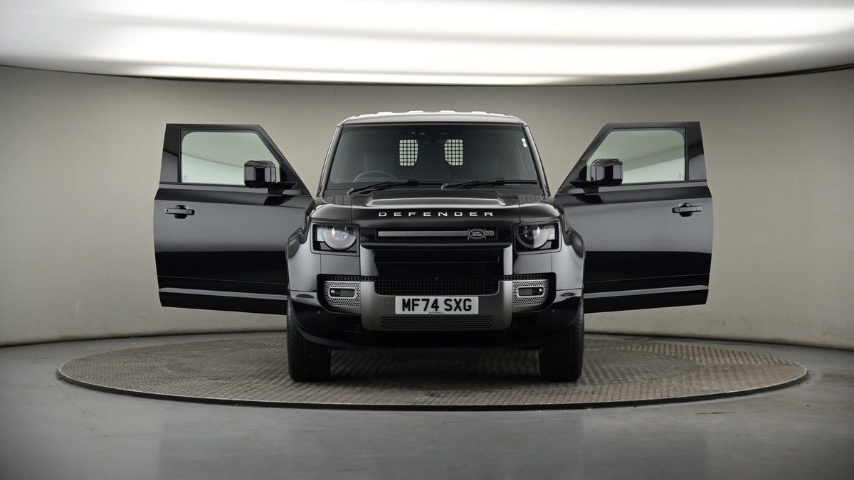 More views of Land Rover Defender 90