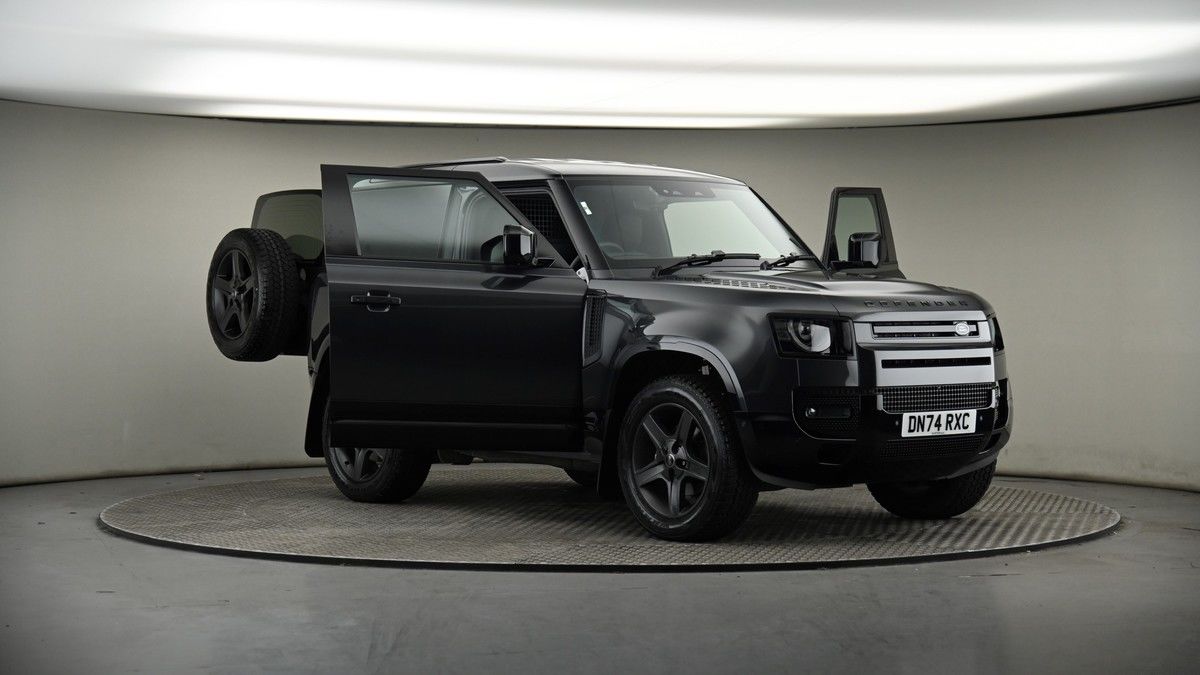 More views of Land Rover Defender 90