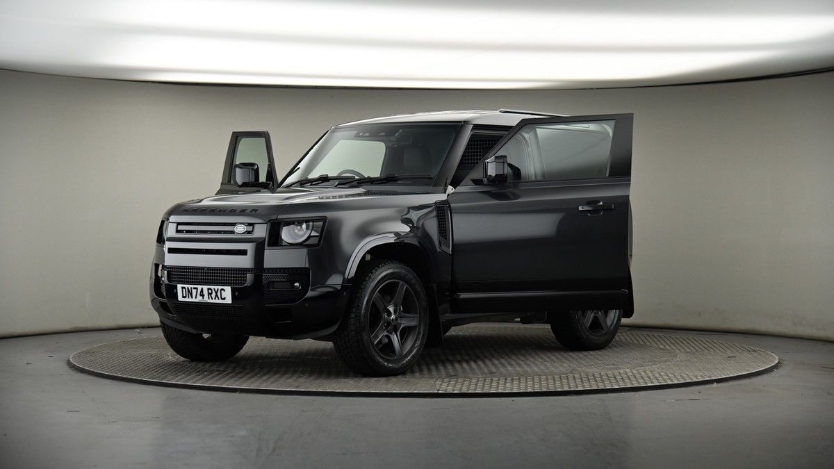 More views of Land Rover Defender 90