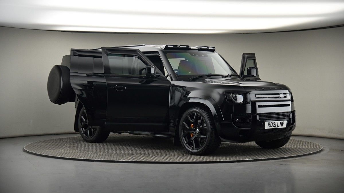 More views of Land Rover Defender 110