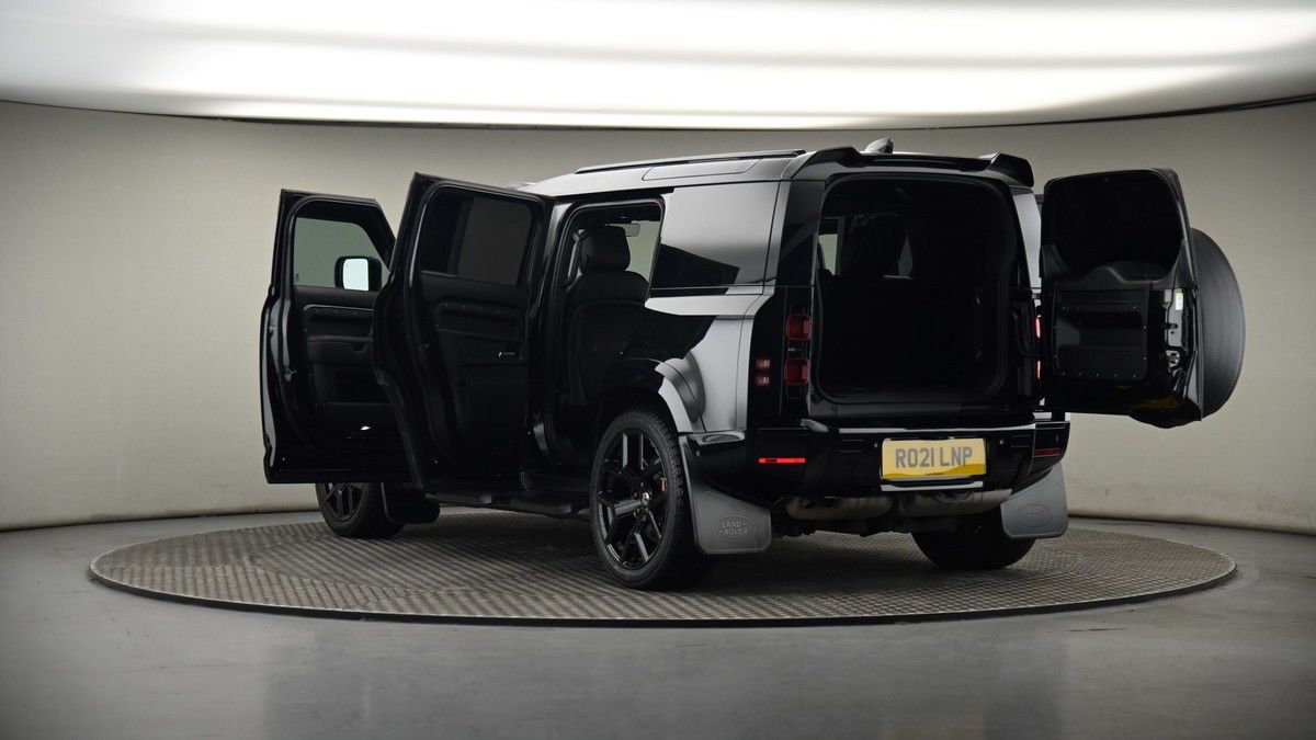 Land Rover Defender 110 Urban Image 7