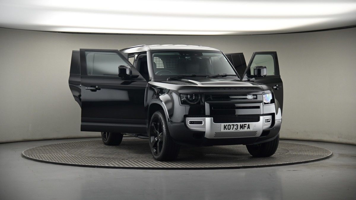 More views of Land Rover Defender 110
