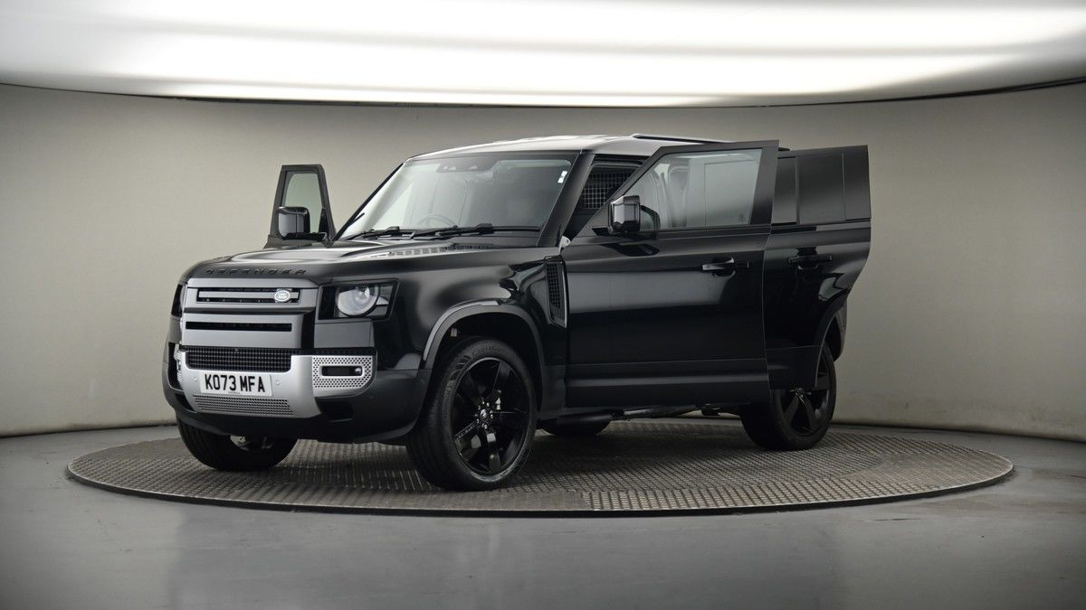 More views of Land Rover Defender 110
