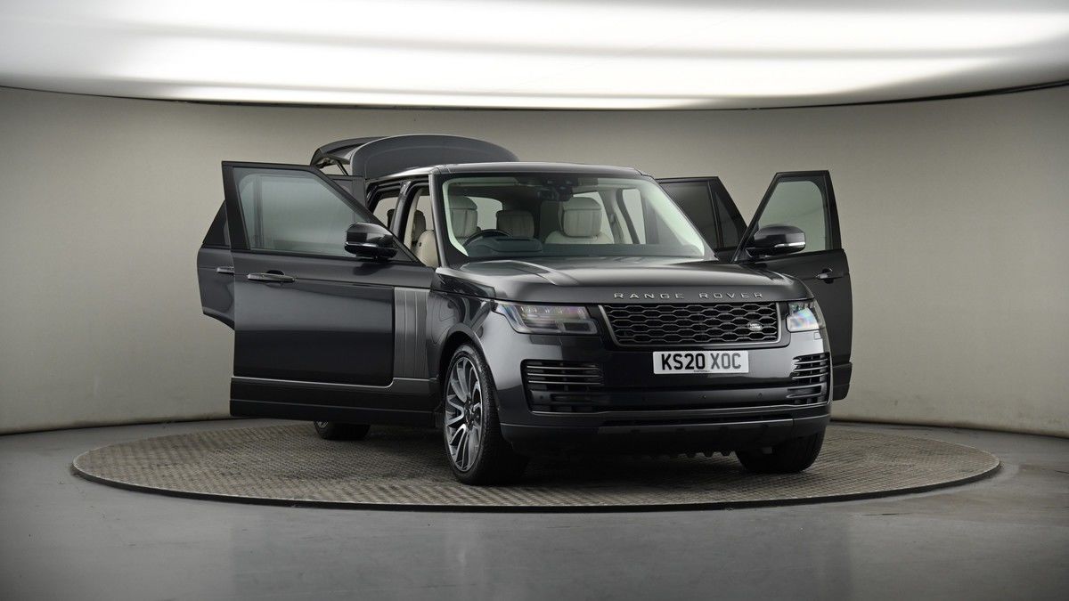 More views of Land Rover Range Rover