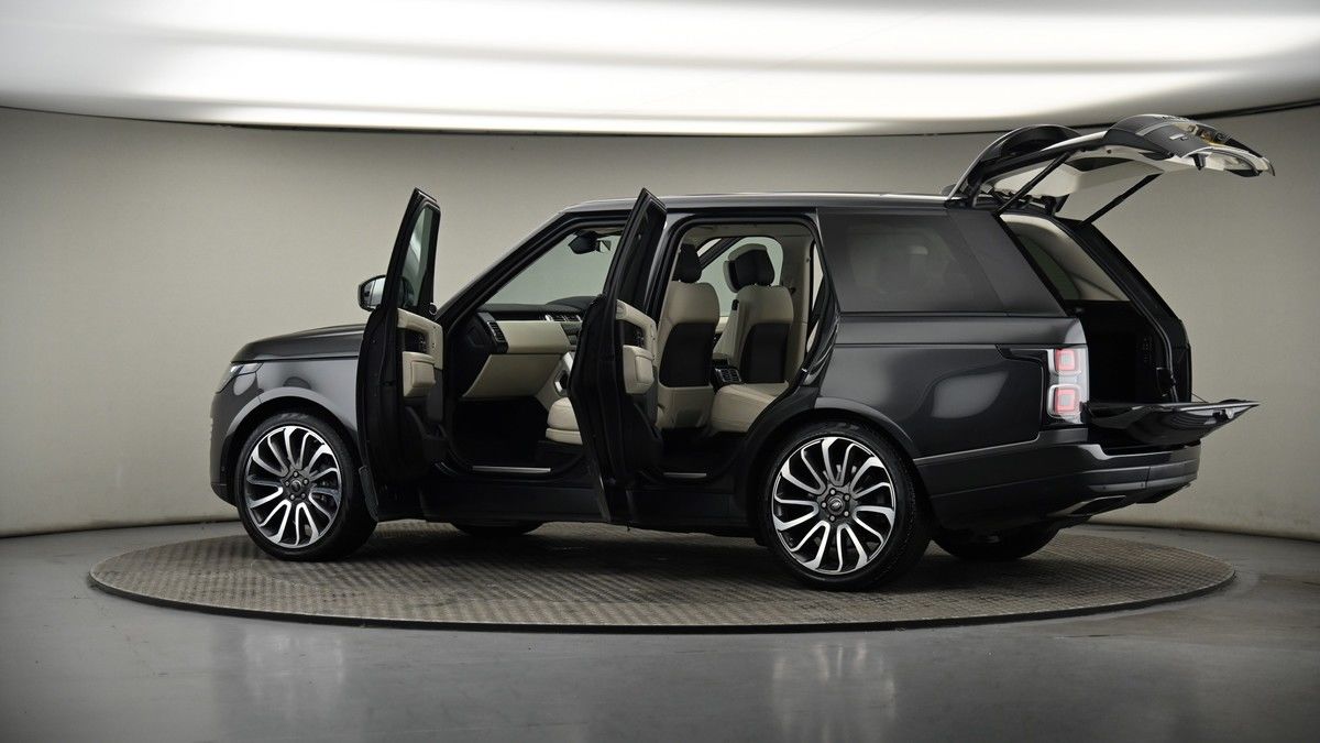 More views of Land Rover Range Rover