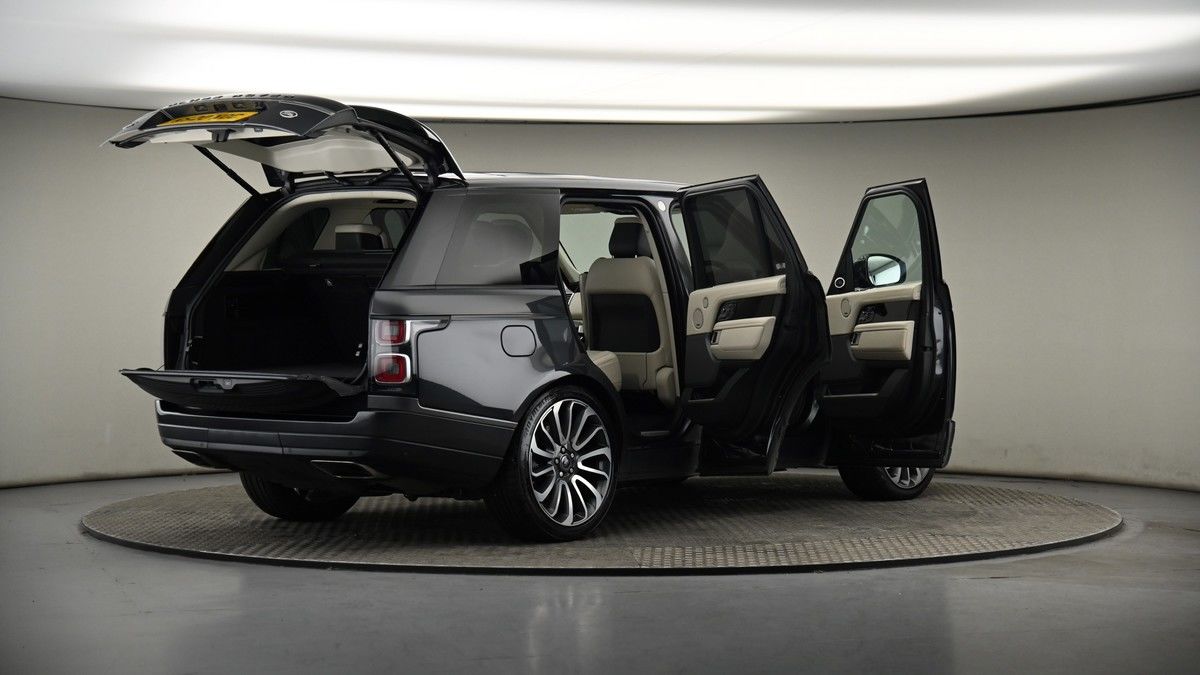 More views of Land Rover Range Rover