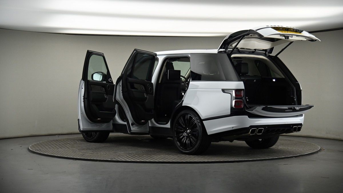 More views of Land Rover Range Rover