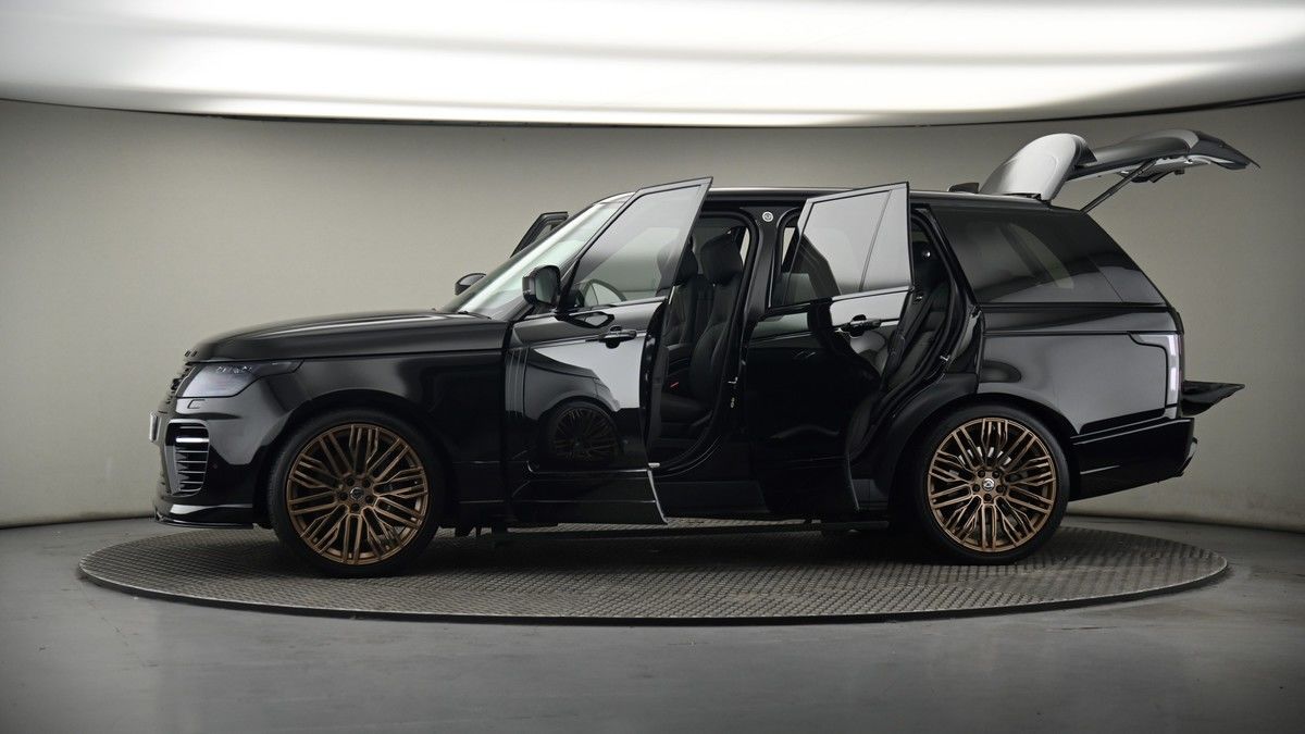 More views of Land Rover Range Rover