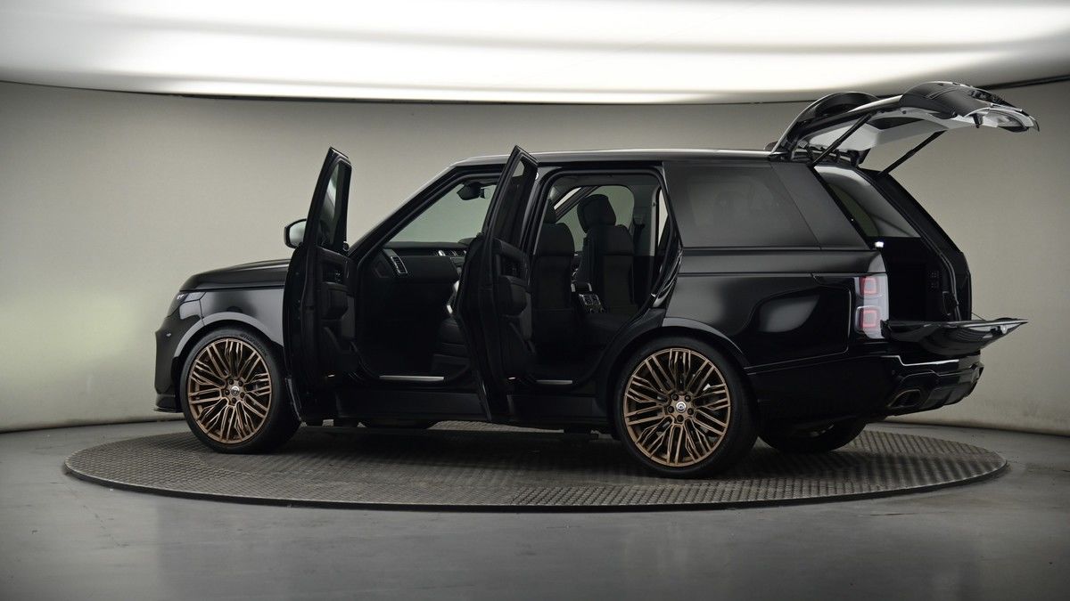 More views of Land Rover Range Rover