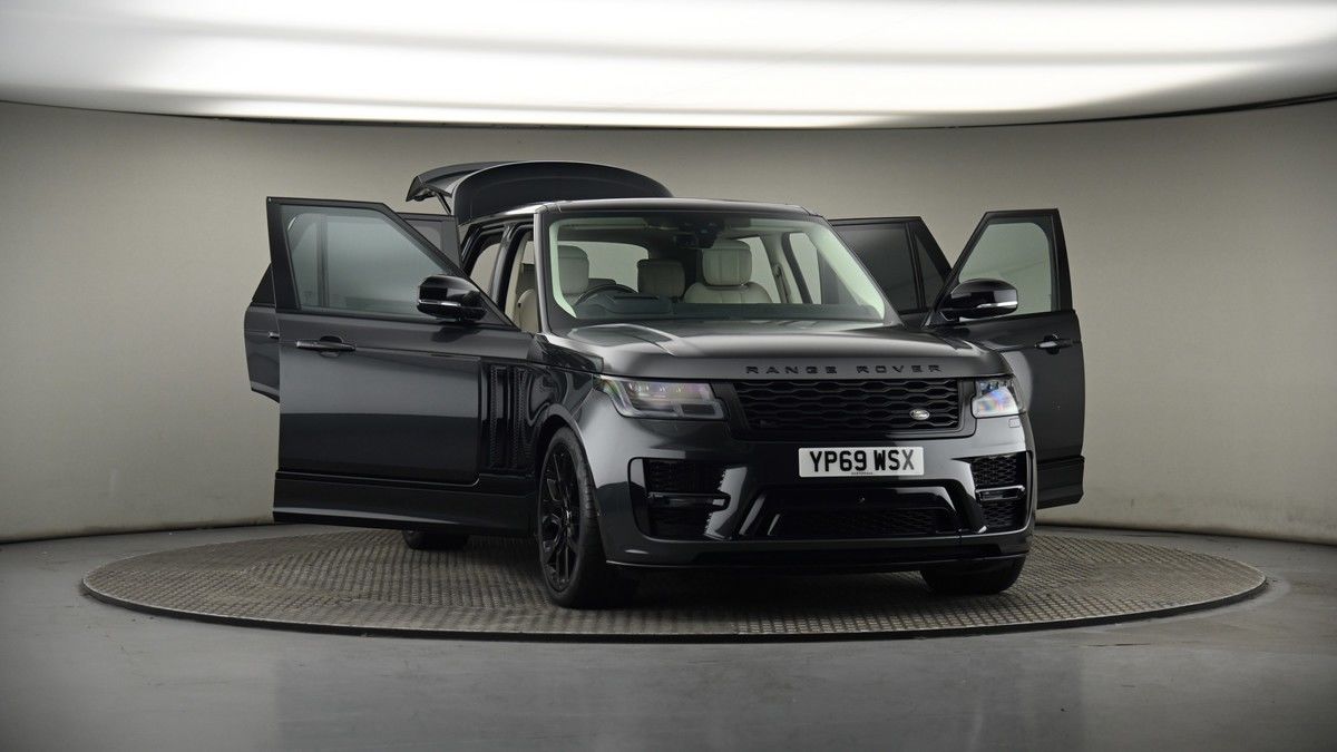 More views of Land Rover Range Rover