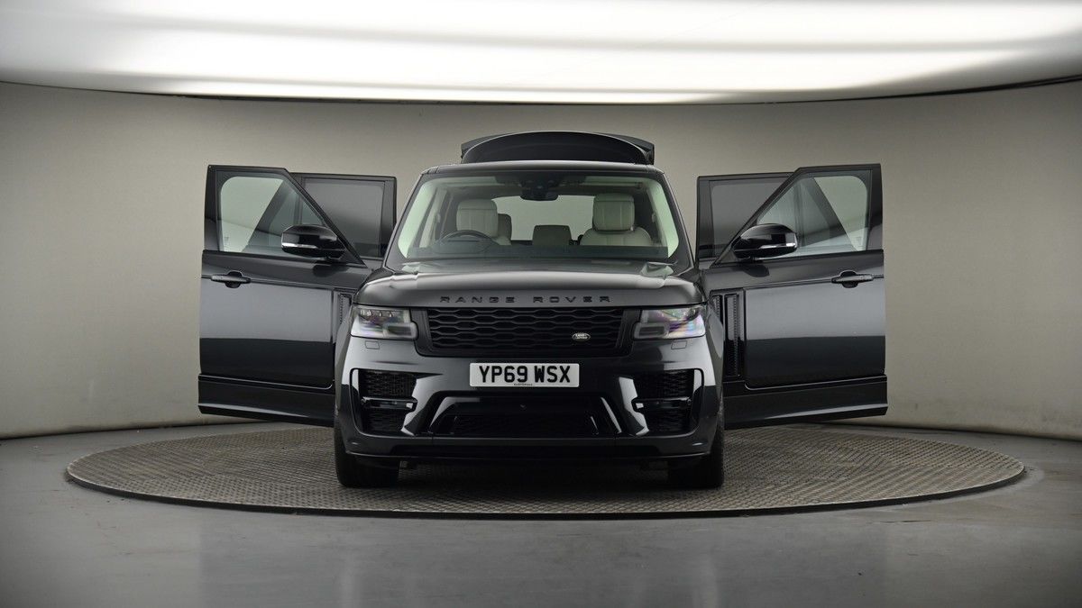 More views of Land Rover Range Rover
