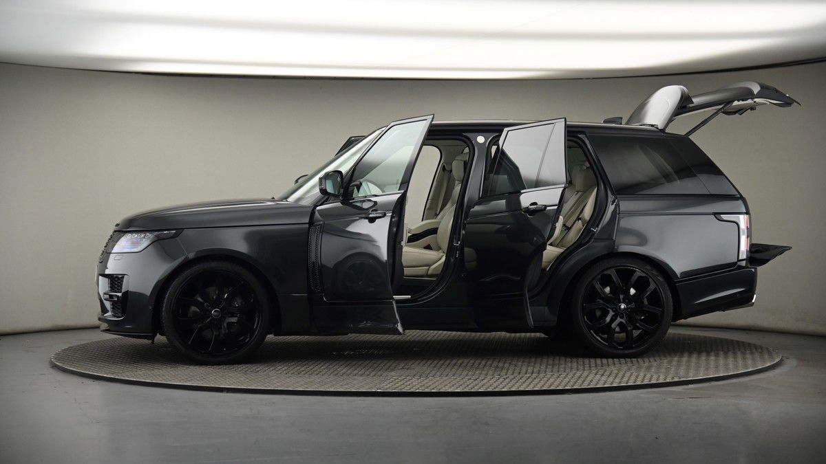 More views of Land Rover Range Rover