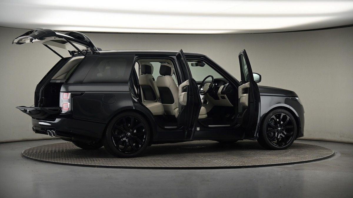 More views of Land Rover Range Rover