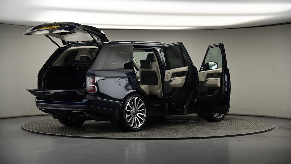 More views of Land Rover Range Rover