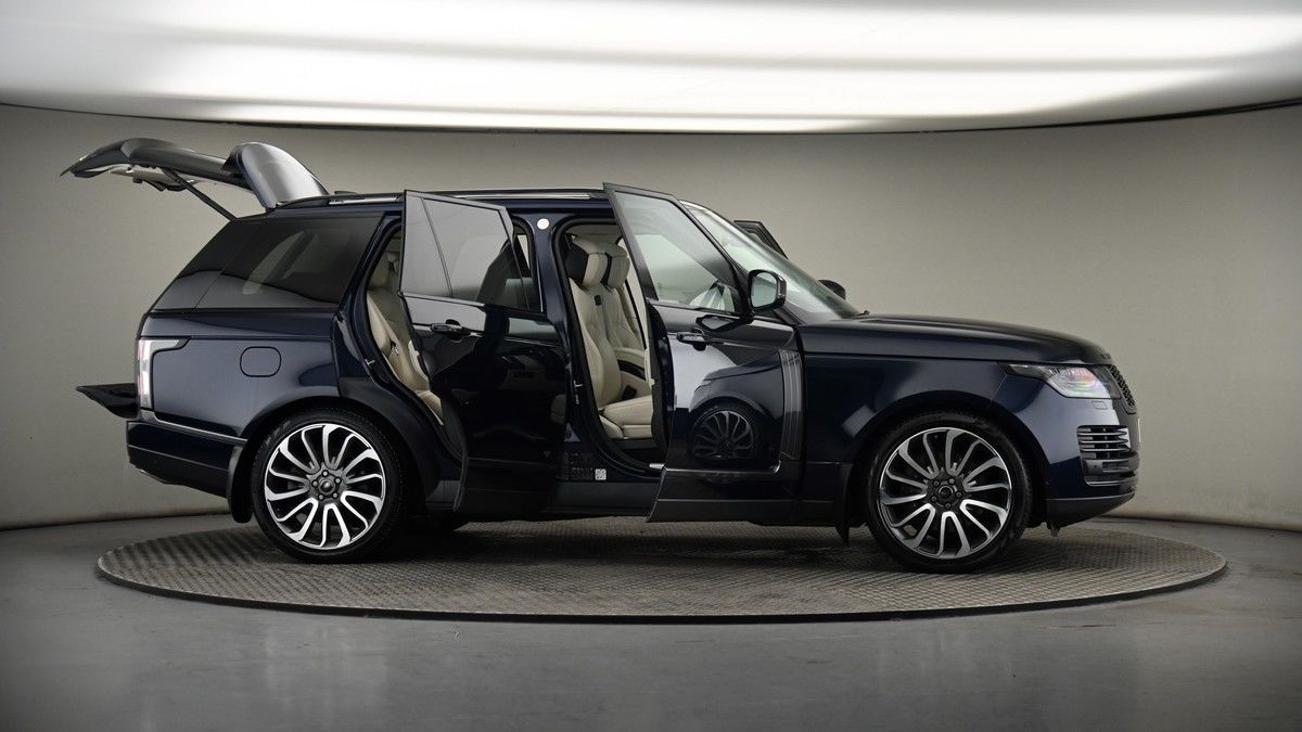 More views of Land Rover Range Rover