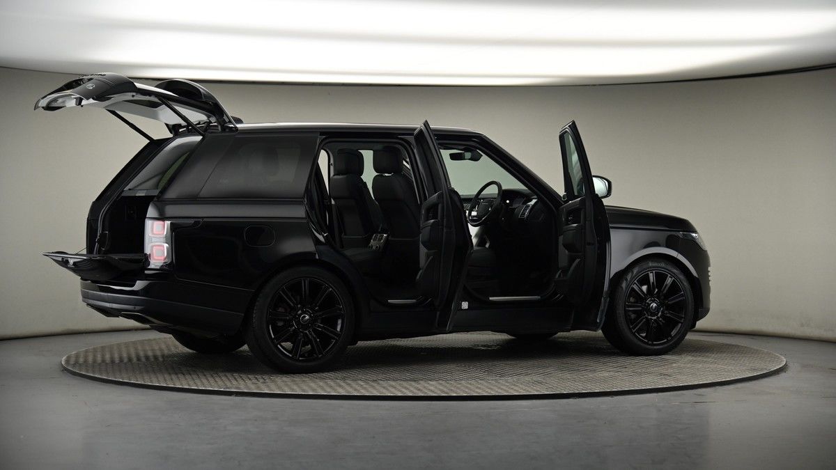 More views of Land Rover Range Rover