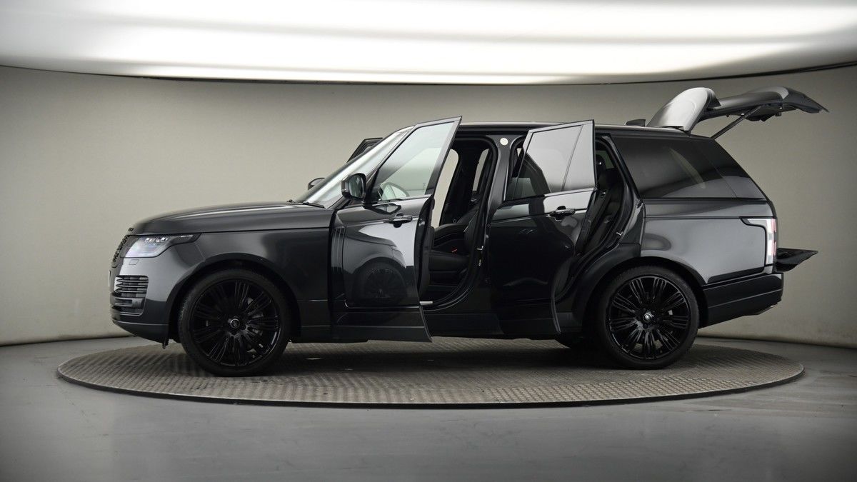 More views of Land Rover Range Rover