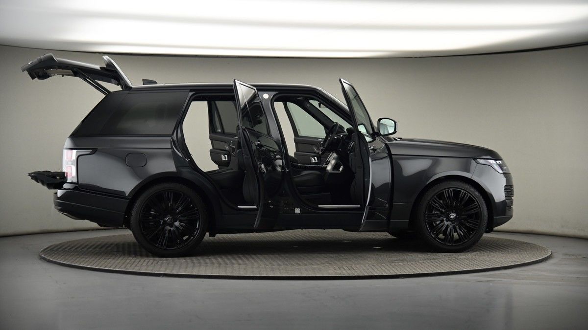 More views of Land Rover Range Rover