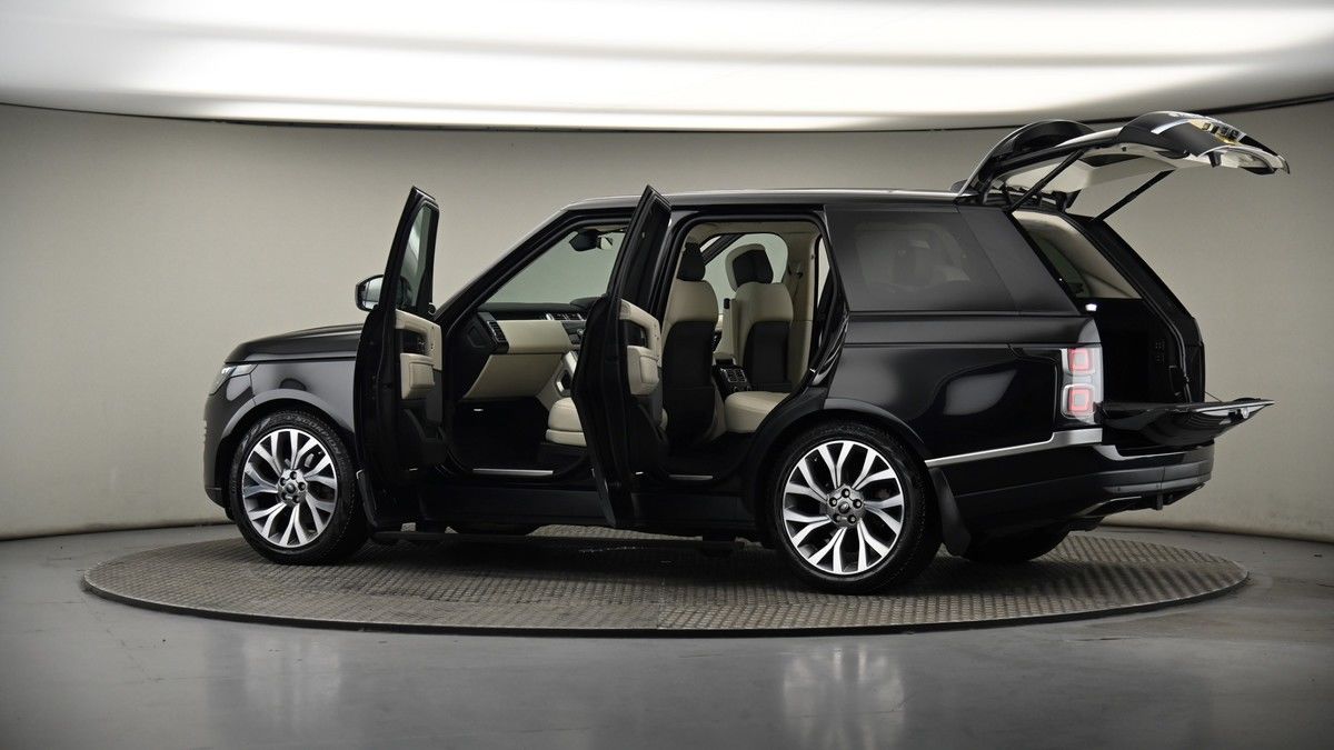 More views of Land Rover Range Rover