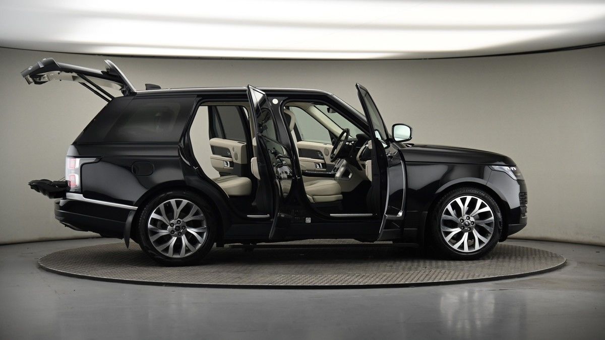 More views of Land Rover Range Rover