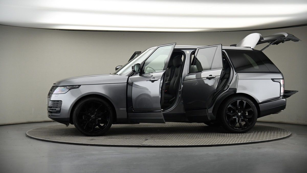 More views of Land Rover Range Rover