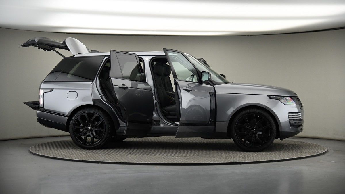 More views of Land Rover Range Rover