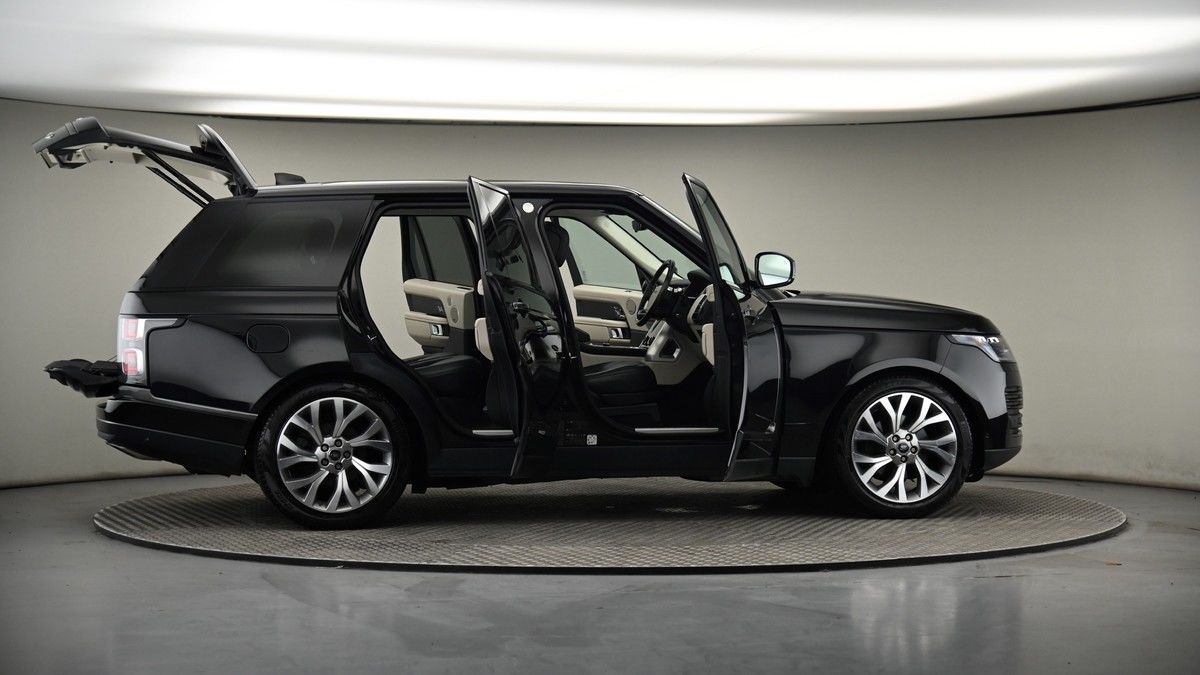 More views of Land Rover Range Rover