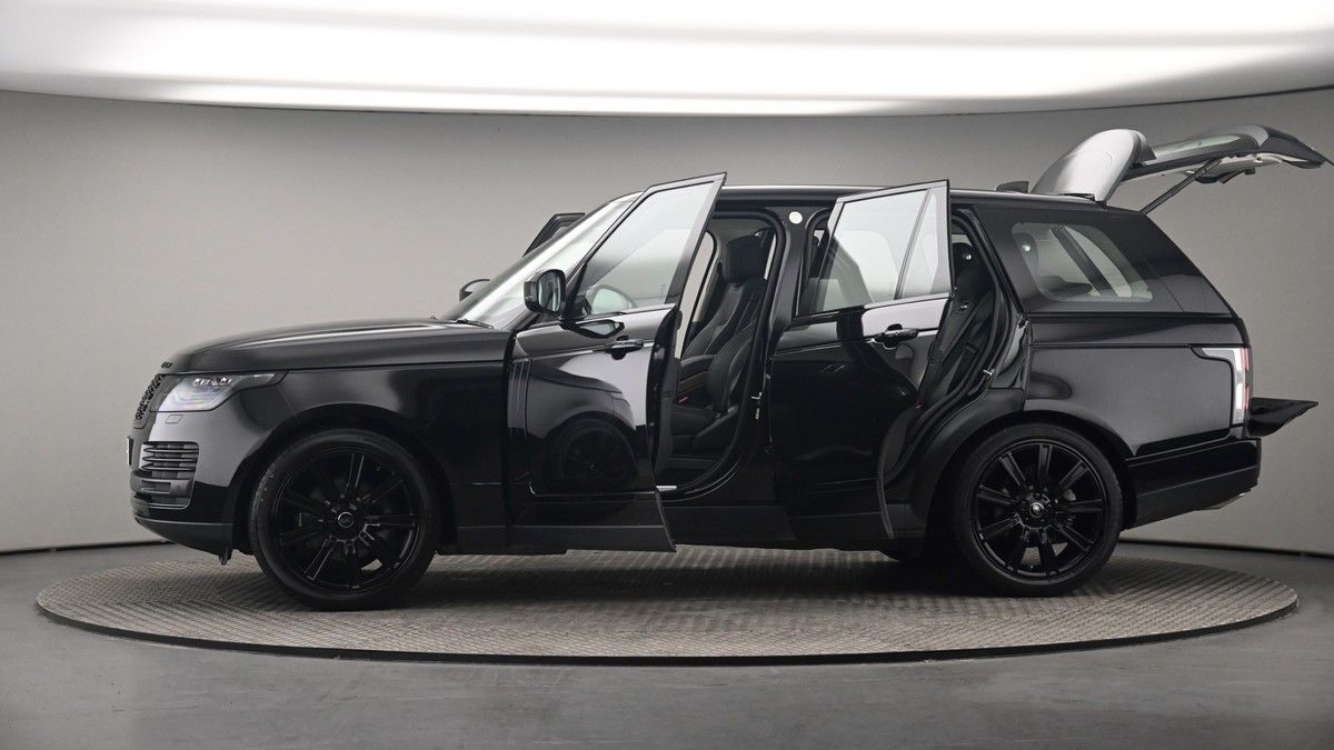 More views of Land Rover Range Rover