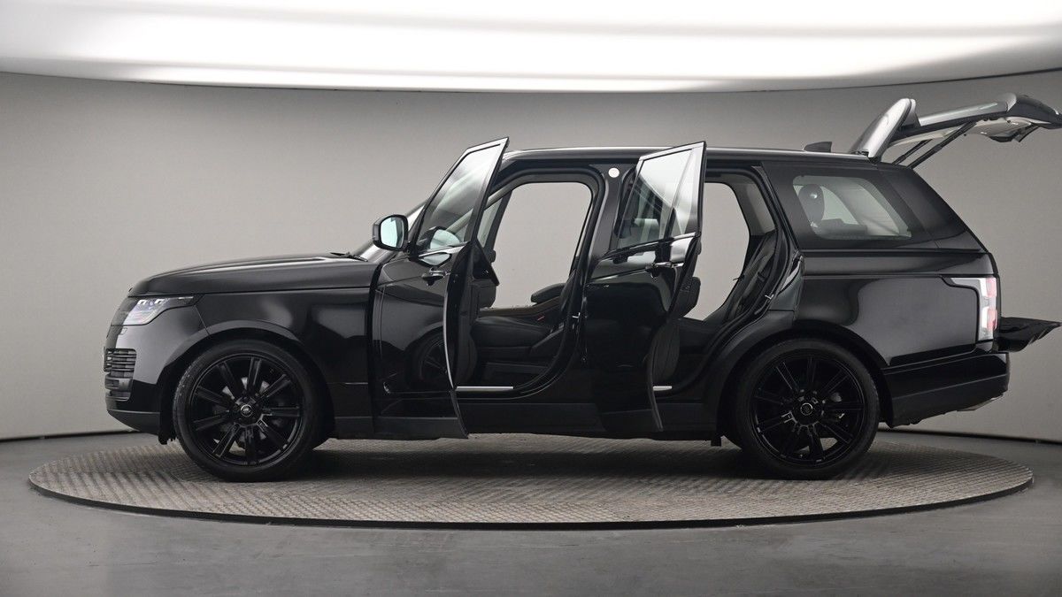 More views of Land Rover Range Rover