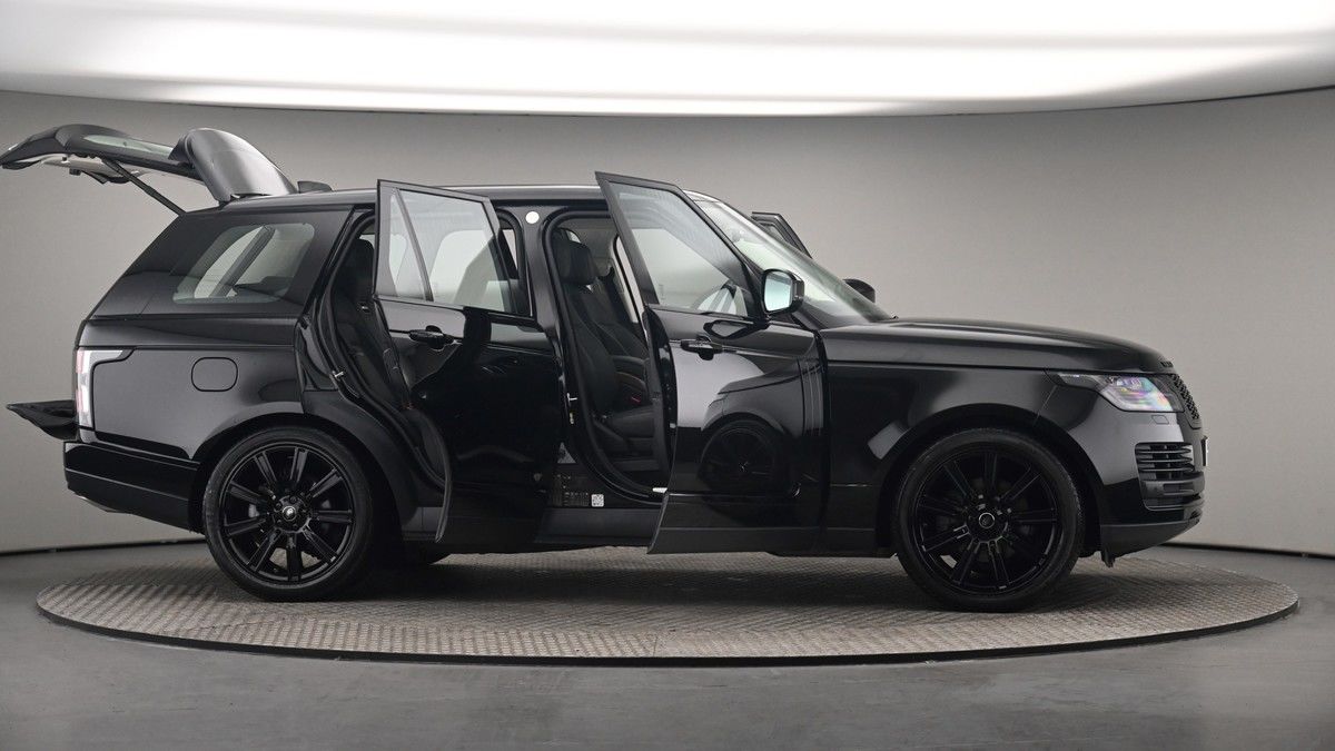 More views of Land Rover Range Rover