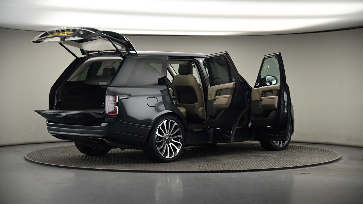 More views of Land Rover Range Rover