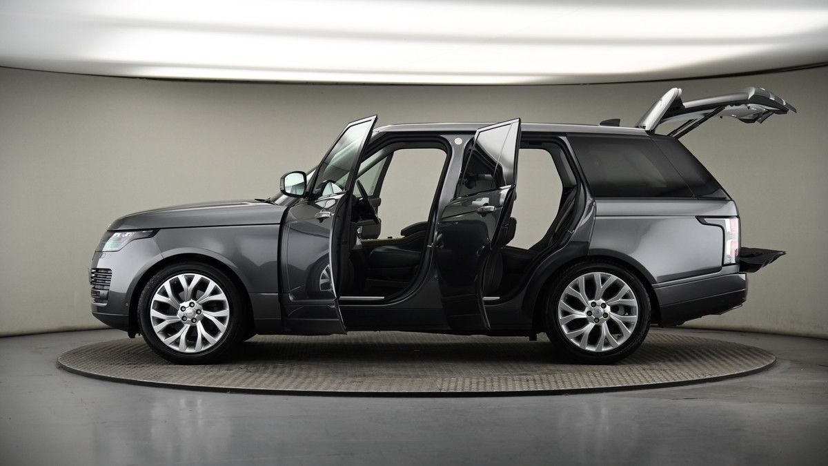 More views of Land Rover Range Rover