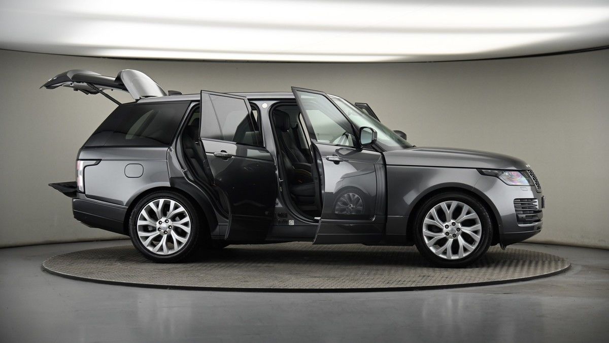 More views of Land Rover Range Rover