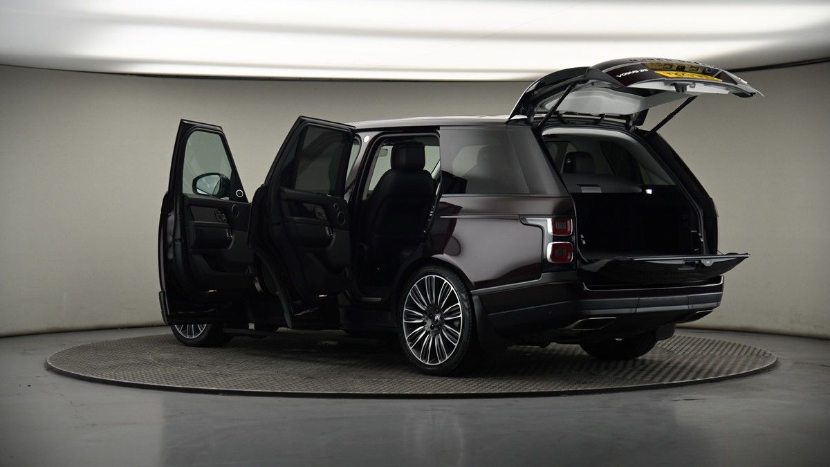 More views of Land Rover Range Rover